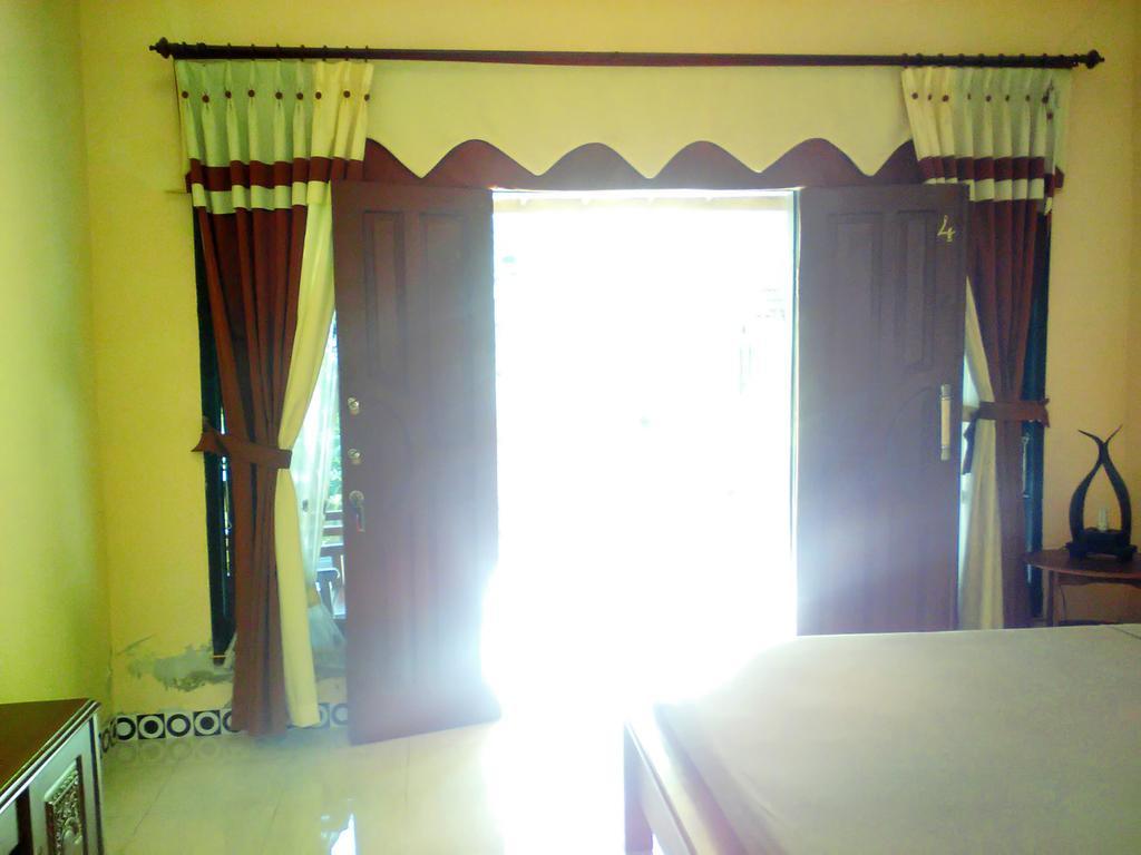 Black Penny Villas Gili Trawangan Exteriör bild